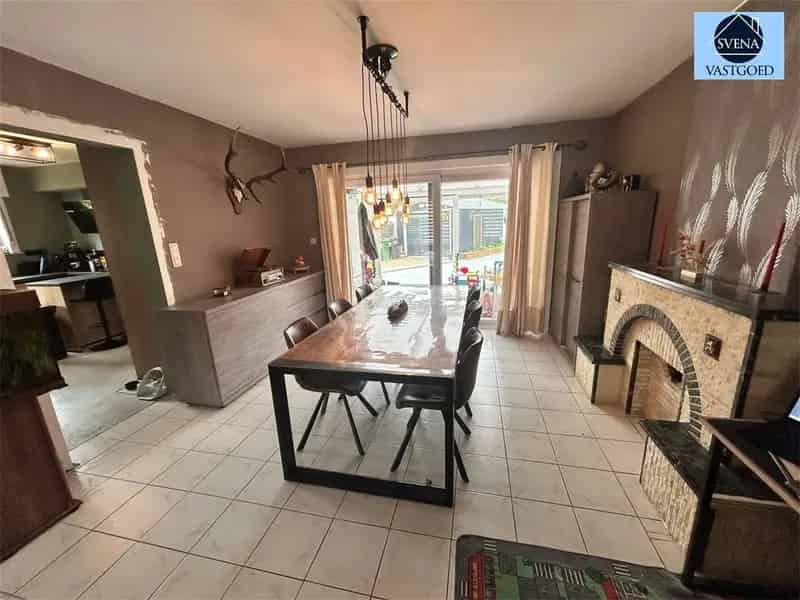 Huis te huur Geraardsbergen: Instapklare HOB met 2 Badkamers en Tuin