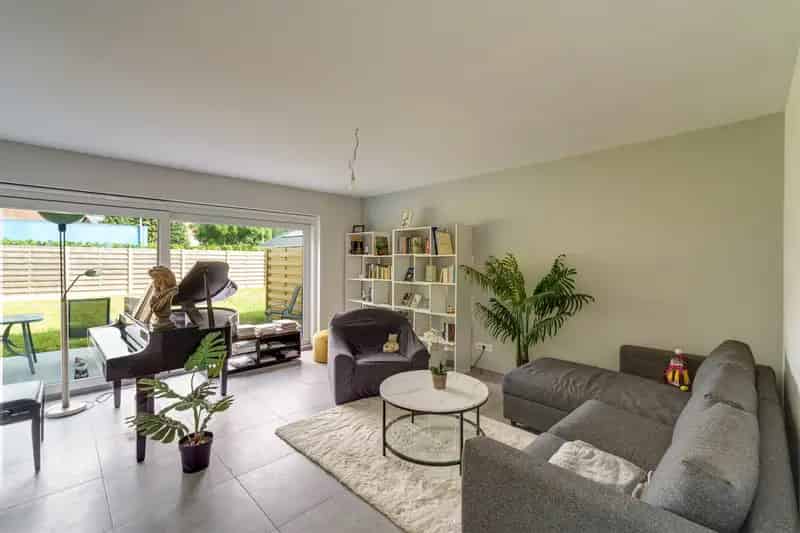 Nieuwbouw Huis te Huur Nieuwrode 3 slaapkamers Grote leefruimte Garage