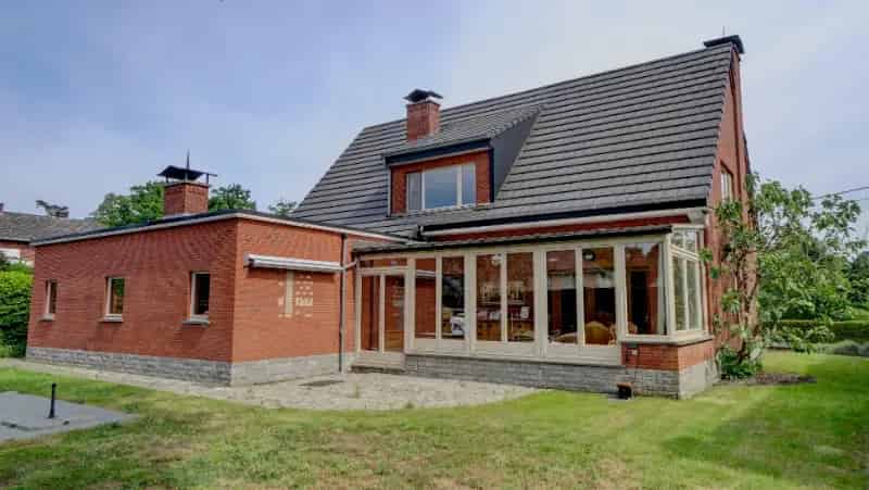 Huis te huur 305m² met garage 62m² Nabij Centrum