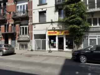 Handelspand te Koop Ukkel 110m2 Traiteur