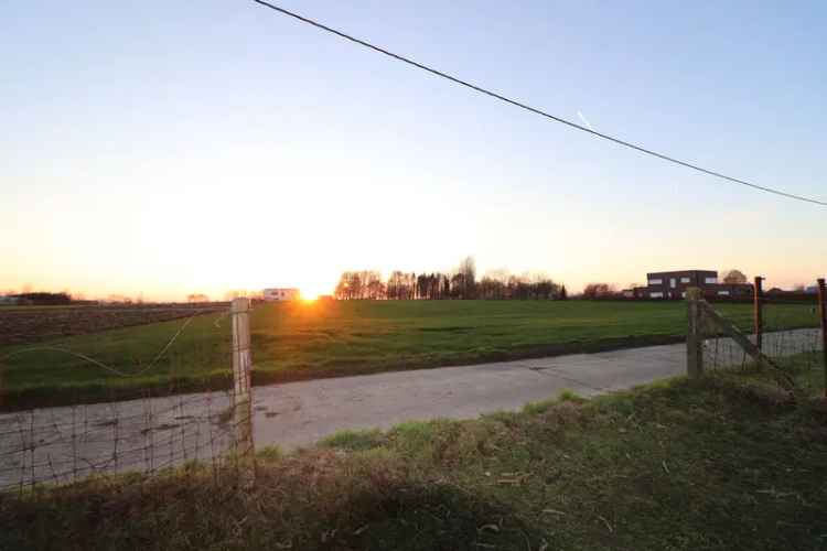 Landelijk gelegen bouwgrond op 17a 61ca met PRACHTIG ZICHT!