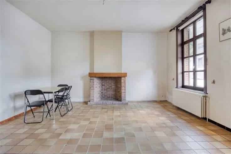 Huis Te Koop Dworp 3 Slaapkamers Grote Tuin 2 Staanplaatsen
