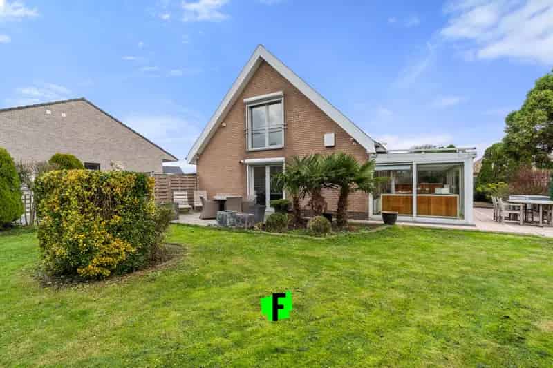 Huis te huur Bredene: Instapklare woning met moderne afwerking
