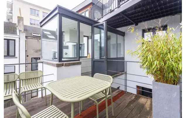 Huur 2 Slaapkamer Appartement Antwerpen 117m2