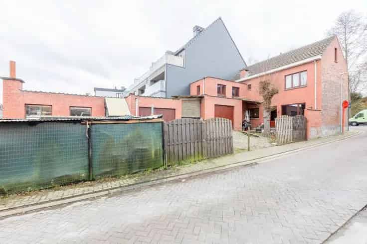Huis Te Koop Tielrode Enorm Potentieel Grote Tuin 3 Slaapkamers Garage