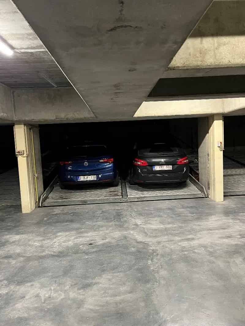 Dubbele Parking te Zoute Nabij Albertplein
