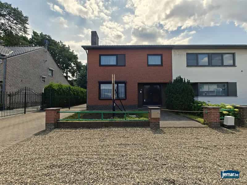 Huis te huur Maasmechelen 4 slaapkamers garage tuin