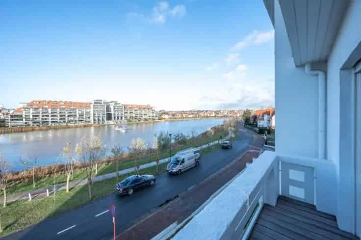 Luxueus Appartement Te Koop Met Zicht Op Het Zegemeer