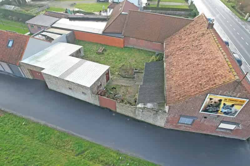 Gezellige woning te koop Hoogstade met tuin en zijtoegang