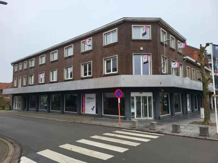 Te huur bedrijfsvastgoed van 1386m² in Maasmechelen