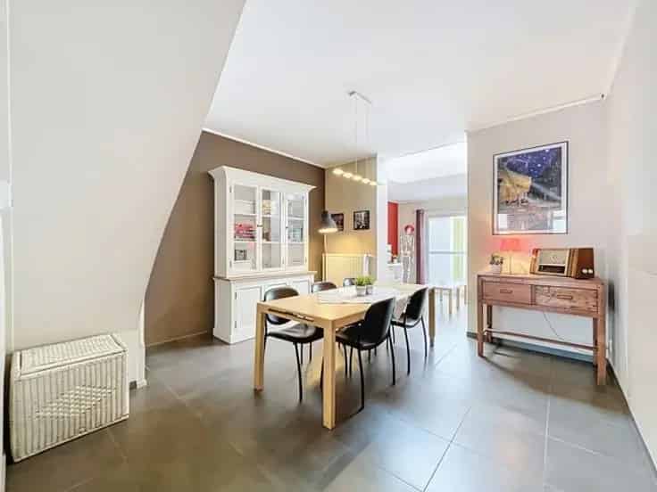 Rijwoning te Koop Gent 103m² 3 slaapkamers gerenoveerd