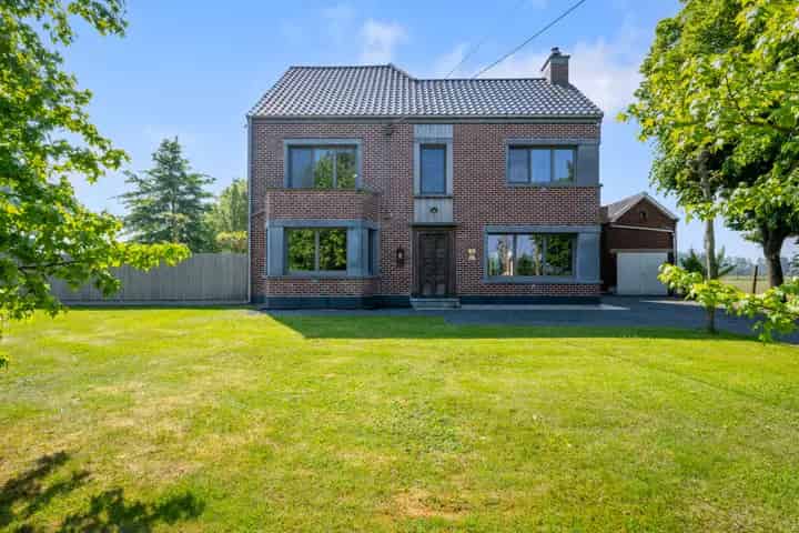 Kantoor te koop Zottegem: Energiezuinige woning aan stadsrand