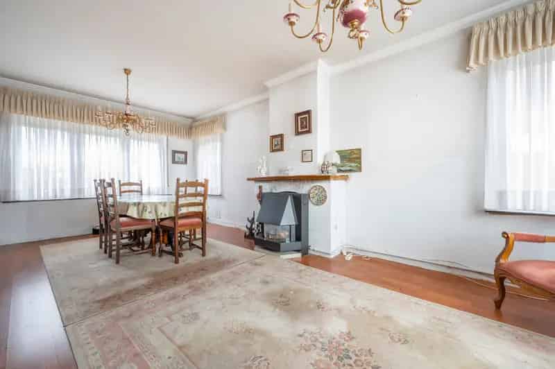 Huis te huur: 2 slaapkamers, tuin, garage, te renoveren