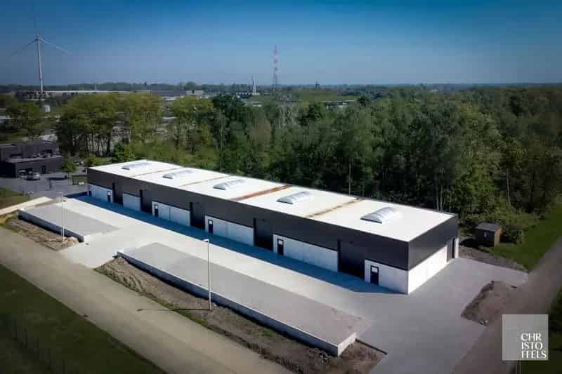 KMO Unit 225m2 - 2 Units Beschikbaar