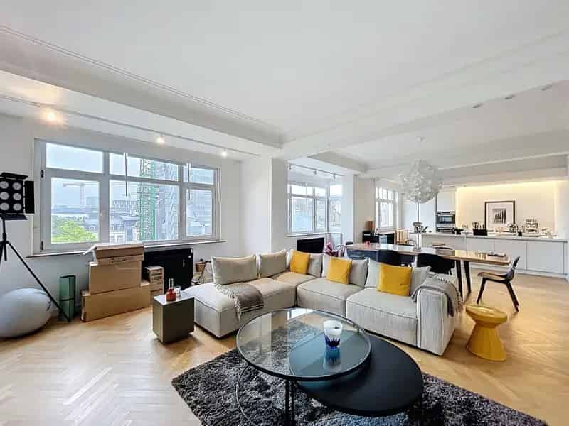Appartement te Koop Etterbeek 2 slaapkamers 155m2
