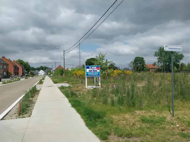 Bouwgrond te koop: Rustige locatie, villa geschikt