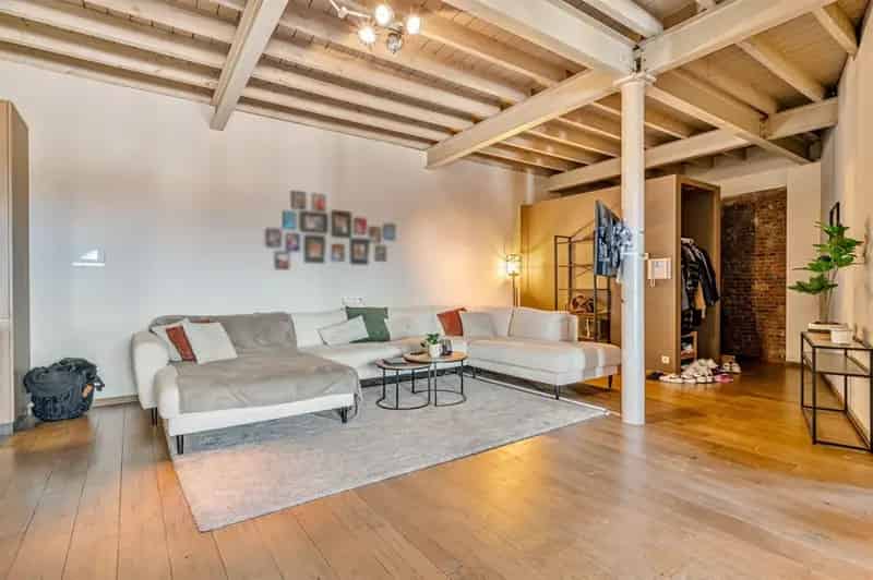 Prachtige Loft 3 slaapkamers 2 badkamers Aalst