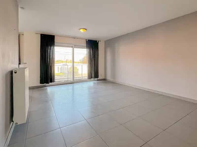 Huis te koop in Houthulst: ruim appartement met comfort en luxe