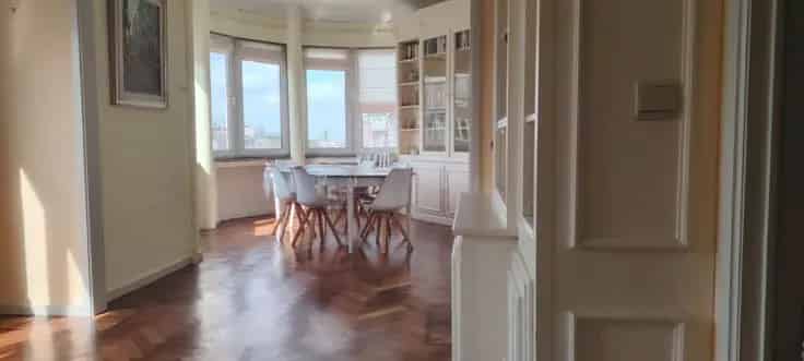 Appartement Te Koop ULB Elsene - Lichtrijk & Stijlvol
