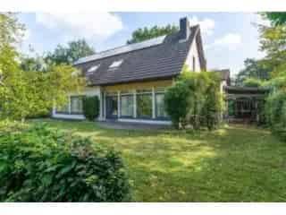 Huis te koop Kalmthout 8 slaapkamers Grote tuin