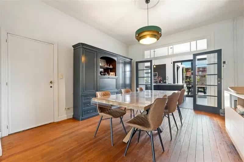 Prachtig Herenhuis 4 Slaapkamers Garage Hasselt