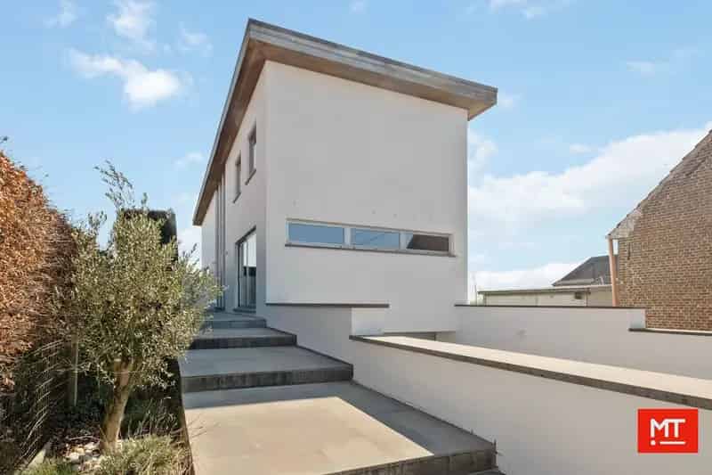 Moderne Villa te Koop in Passendale met Landelijk Uitzicht