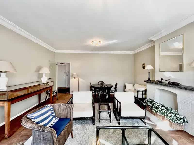 Gemeubeld 1 Slaapkamer Appartement te Huur Leien