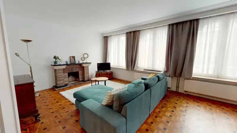 Appartement te Woluwe-Saint-Pierre 2 slaapkamers tuin