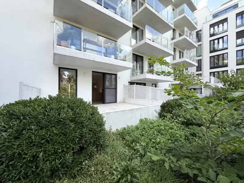 Appartement te huur Gent: Ruim gelijkvloers appartement met terras