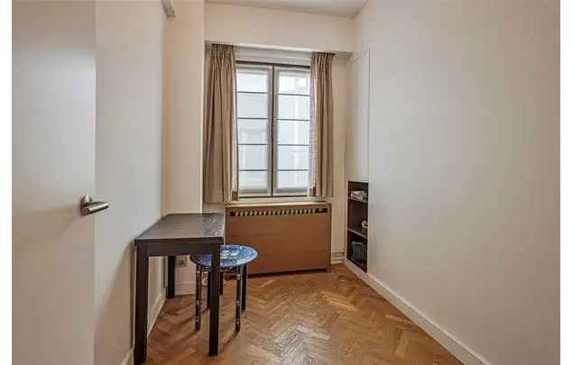 Huur 3 slaapkamer appartement van 179 m² in Antwerp