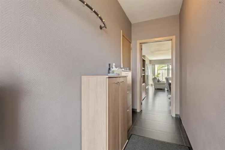 5 Slaapkamers Ruime Woning Bureau Garage