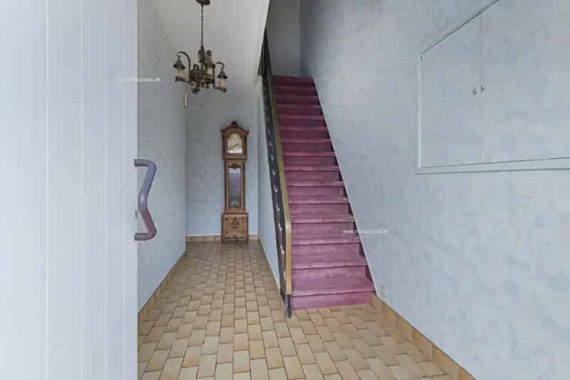Hooglede: Ruime woning met 3 slaapkamers en loods te koop