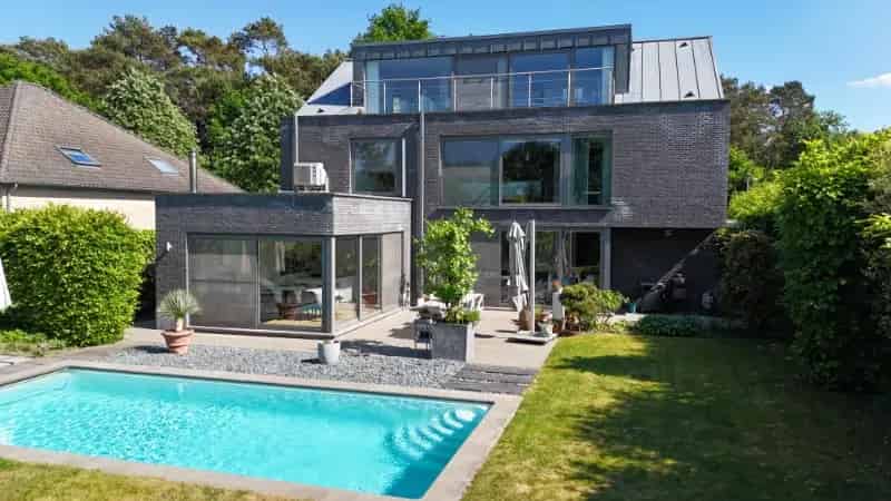 Moderne Villa te Koop 389m² Zwembad 5 slaapkamers