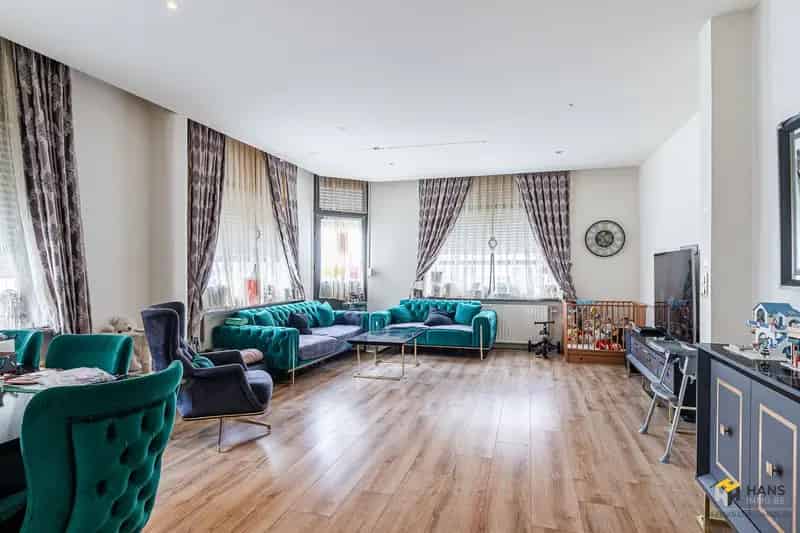 Huis te huur Schoten 3 slaapkamers 202m²