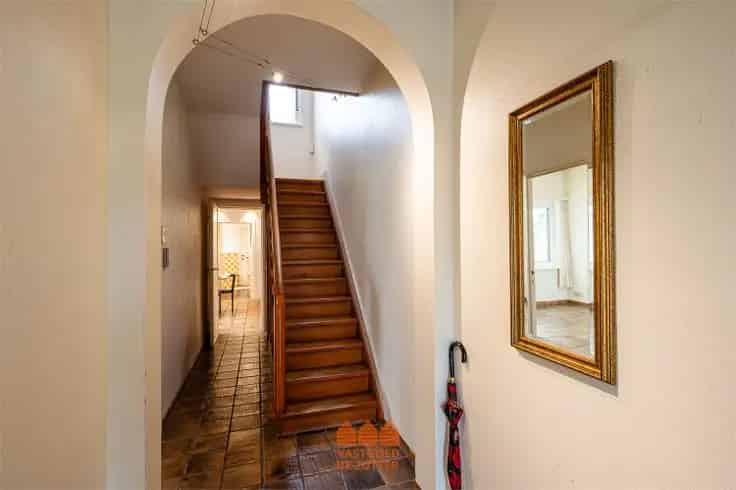 Huis Te Koop Merelbeke: Instapklare woning met 3 slaapkamers en grote tuin