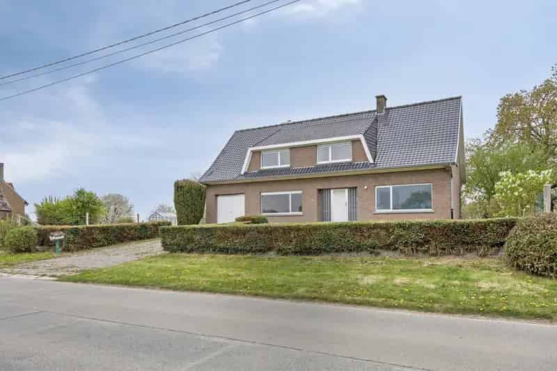 Huis te koop met veel potentieel 13a70ca