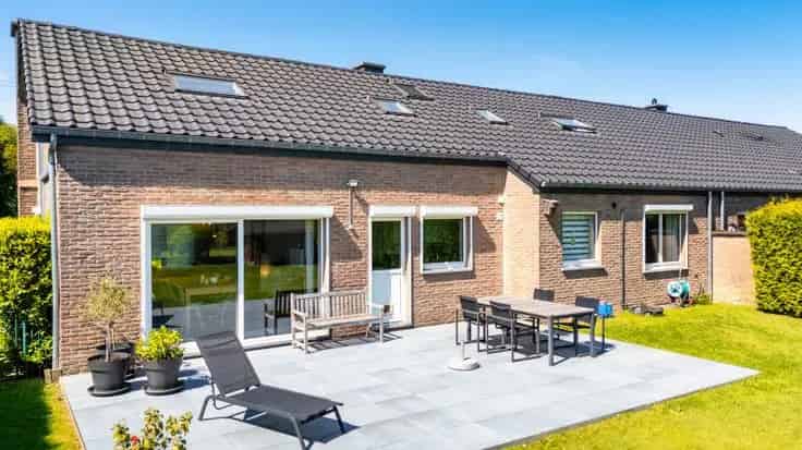 Huis Te Koop met Fotovoltaische Panelen 337 kWh