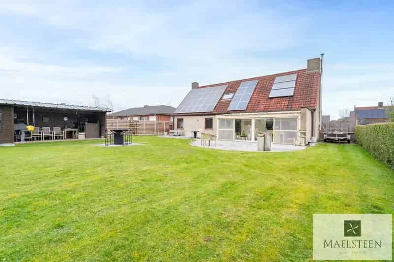 Villa te koop 5 slaapkamers zwembad Zuienkerke