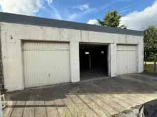 3 Garages te Koop Auvelais 98m²