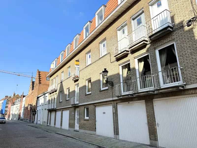 Lichtrijk appartement te koop nabij Coupure Brugge