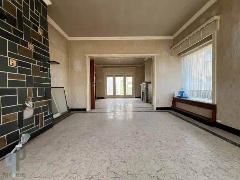 Huis te huur 3 slaapkamers tuin garage te renoveren