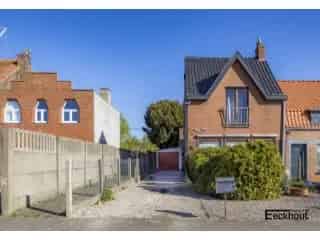 Huis te koop Gistel 3 slaapkamers garage tuin