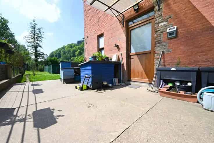 Huis Te Koop Chanxhe 4 Slaapkamers Tuin Zwembad