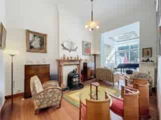 Herenhuis te koop Sint-Joost-ten-Node 404m²