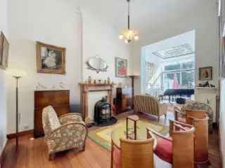 Herenhuis te koop Sint-Joost-ten-Node 404m²