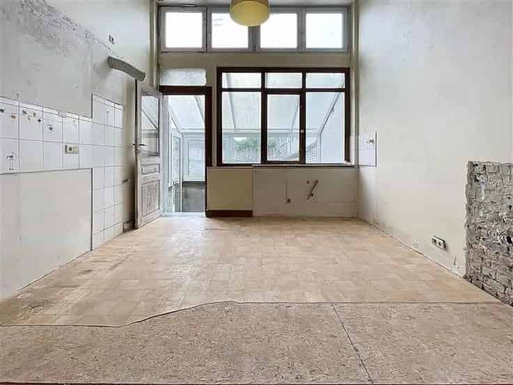 Huis Te Koop 430m²  - 3 Eenheden - Tuin - Investeerderskans