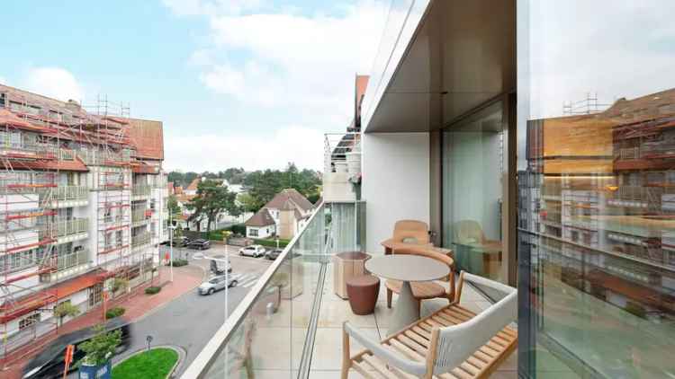 Appartement te huur in Knokke met groot terras en 10 meter gevelbreedte