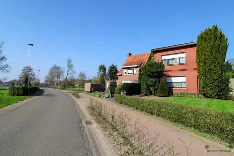 Huis te huur Nijlen - Grote open bebouwing met weide