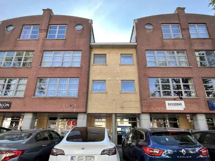 Appartement Te Koop  Instapklaar 2 Slaapkamers Terras Lift