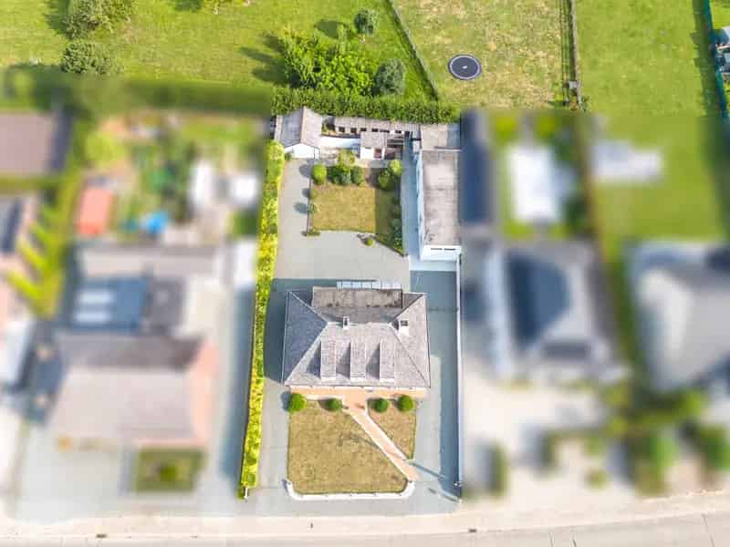 Huis te huur Sint-Lievens-Houtem: 3 slaapkamers, grote garage